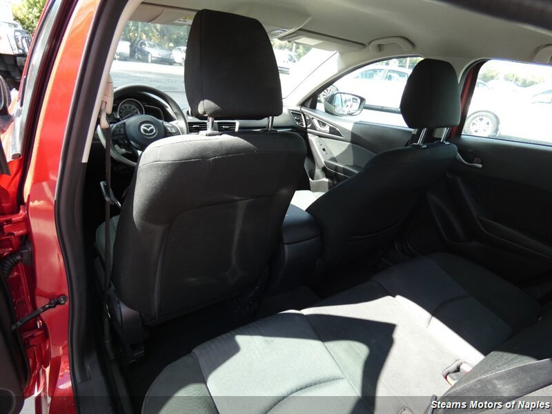 Used 2015 MAZDA MAZDA3 i Sport image 39