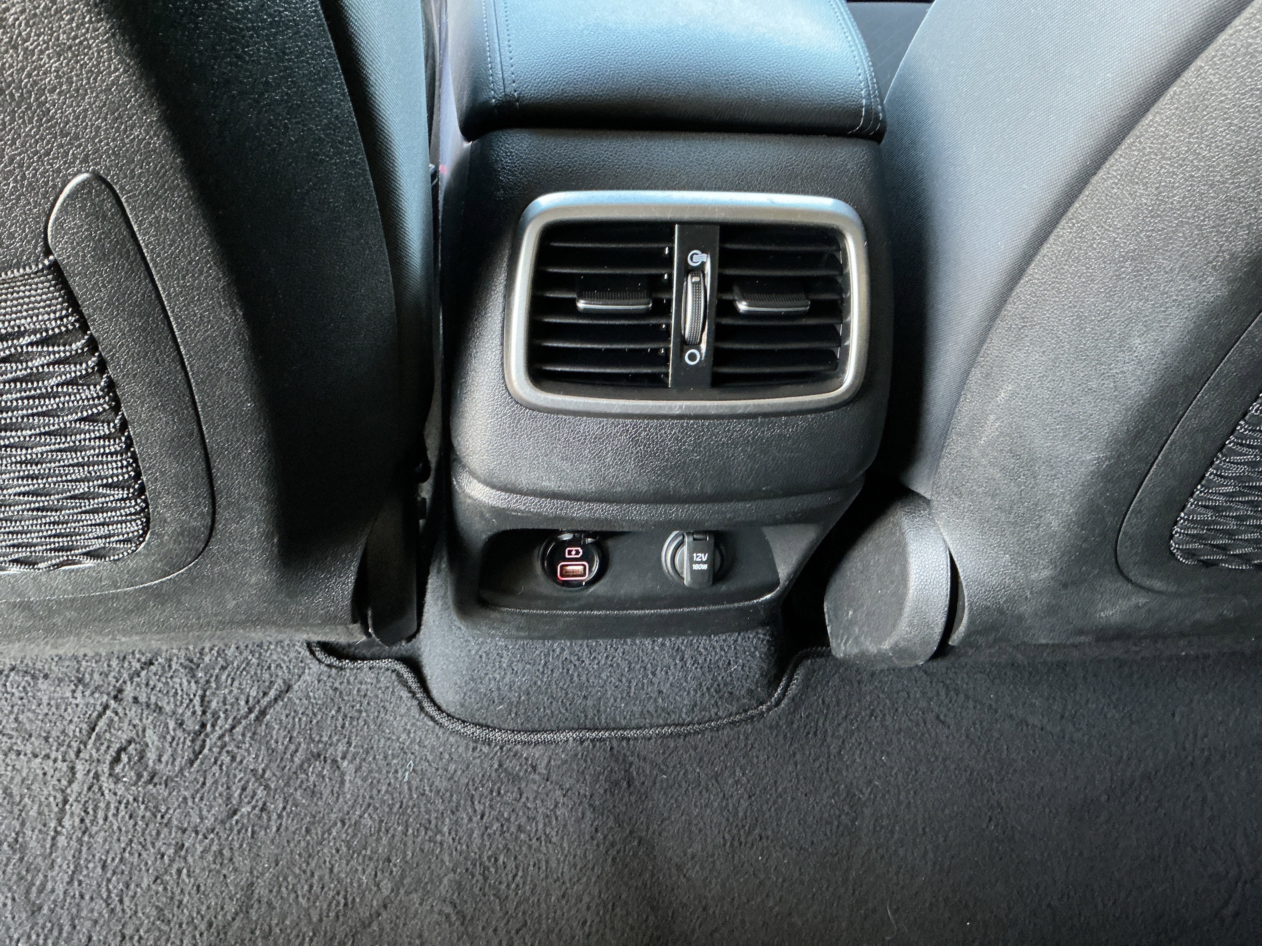 Used 2020 Kia Sorento LX image 28