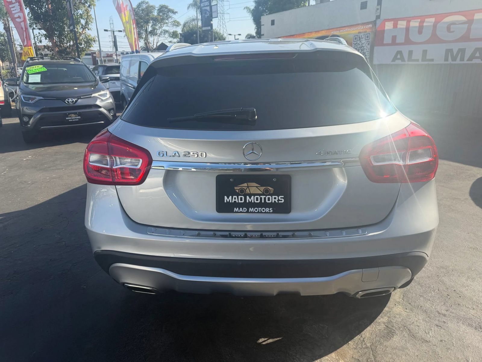 Used 2018 Mercedes-Benz GLA 250 4MATIC w/ Premium Package image 8