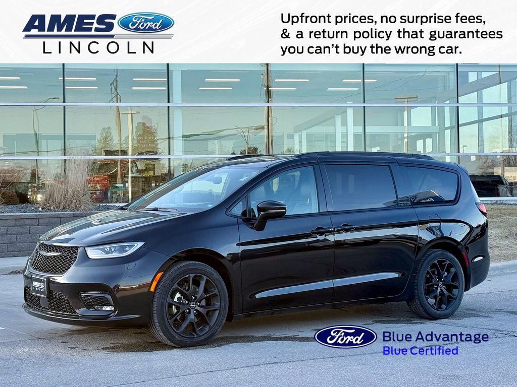 Used 2025 Chrysler Pacifica Limited