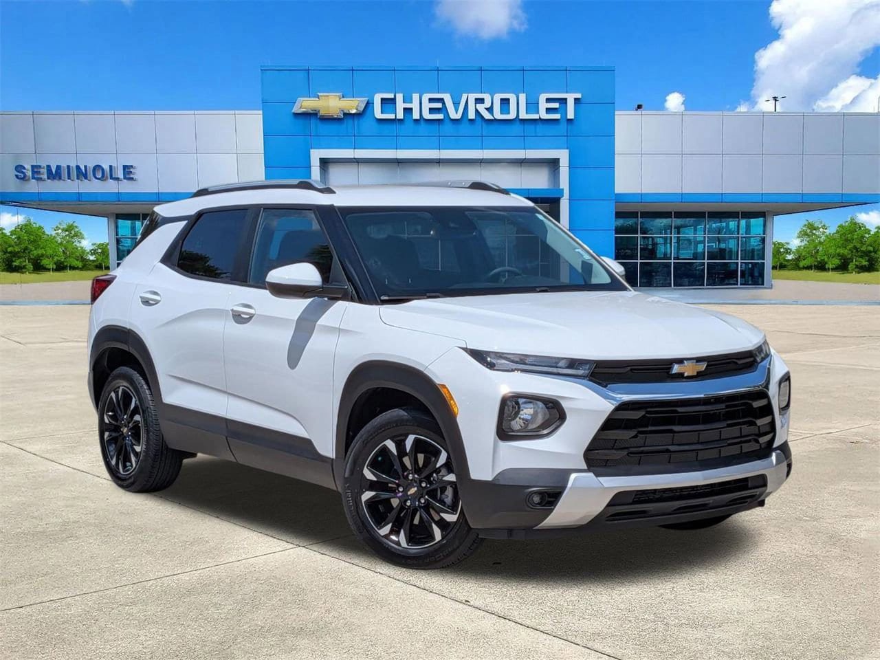 Certified 2023 Chevrolet TrailBlazer LT w/ Convenience Package FWD image 1