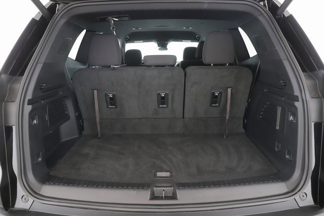 Used 2025 GMC Acadia Elevation image 29