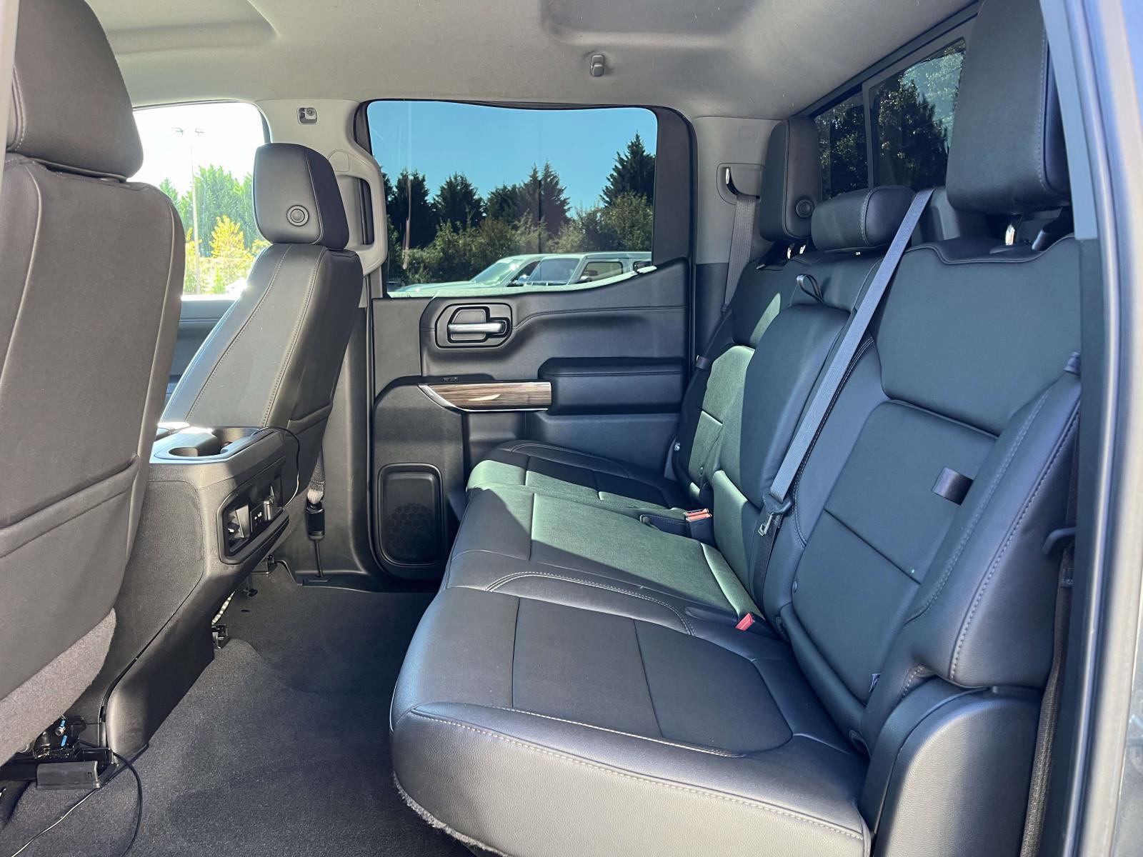 Used 2022 Chevrolet Silverado 1500 LT Trail Boss w/ Convenience Package II image 27