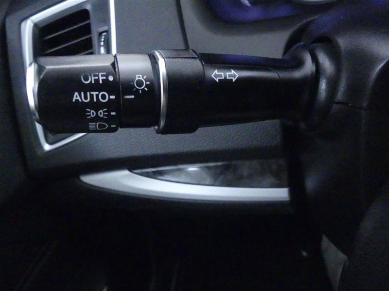 Used 2018 Acura TLX FWD image 19