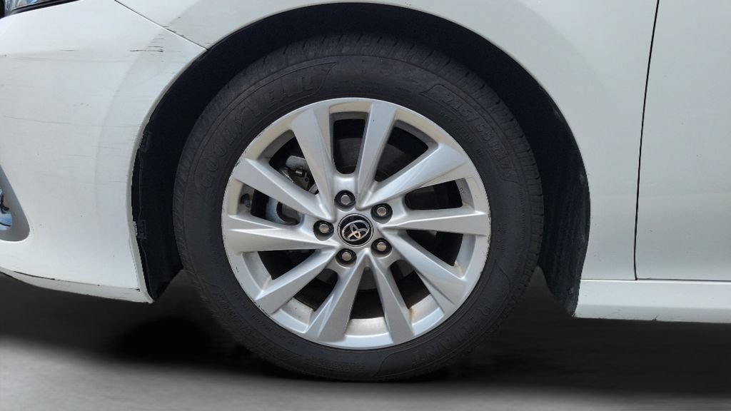 Used 2021 Toyota Camry LE w/ Convenience Package FWD image 8