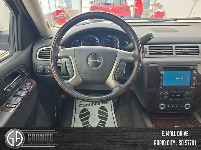 Used 2011 GMC Yukon Denali image 13