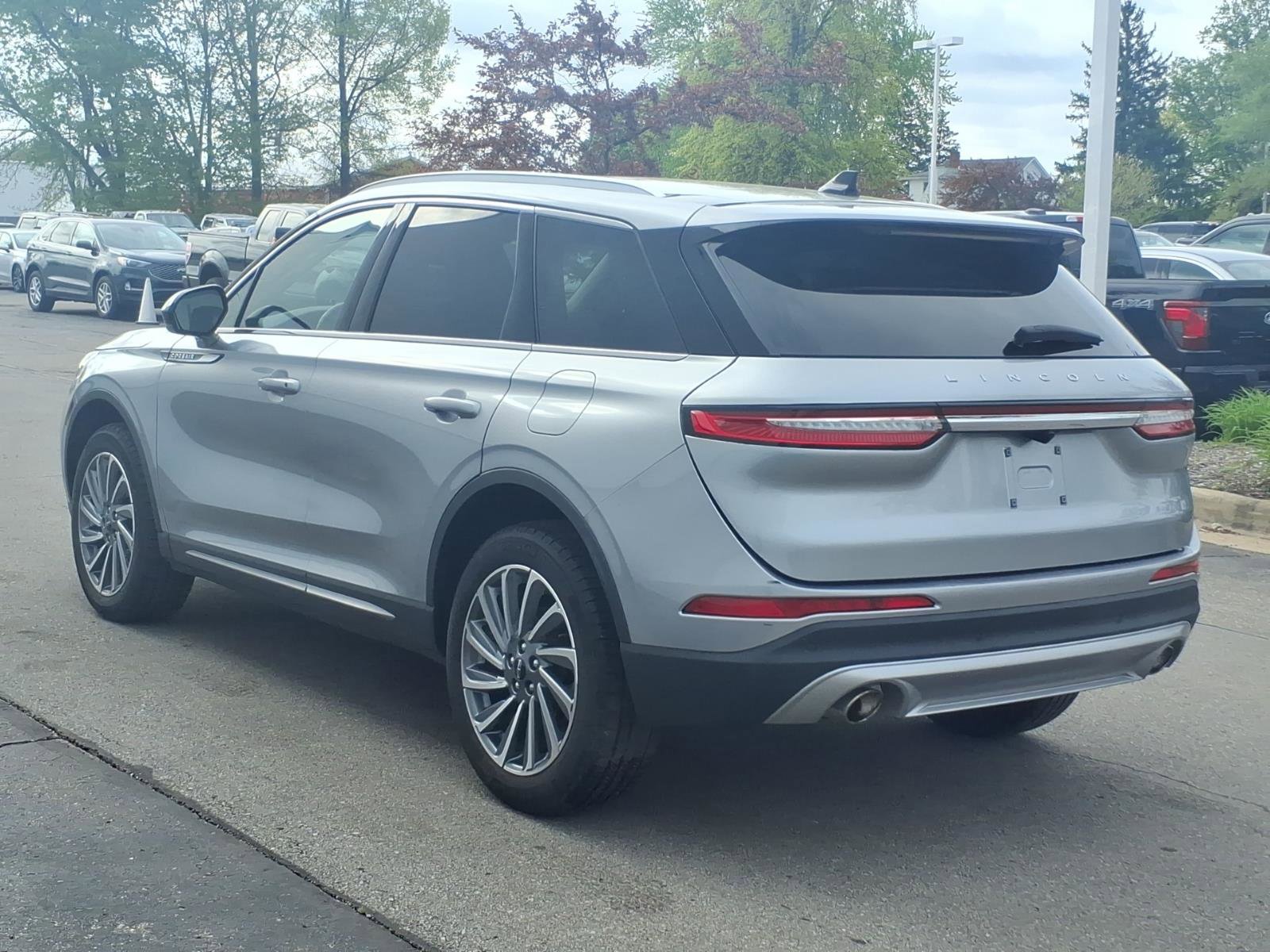 Certified 2023 Lincoln Corsair Reserve AWD/4WD image 4