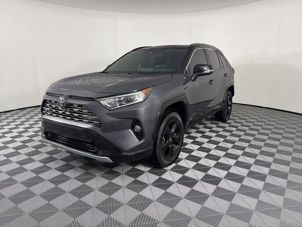 Used 2021 Toyota RAV4 XSE image 3