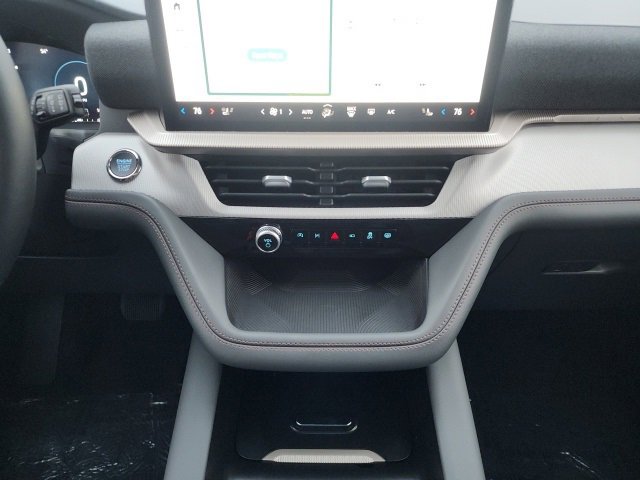 New 2025 Ford Explorer Active w/ Active Comfort Package image 12