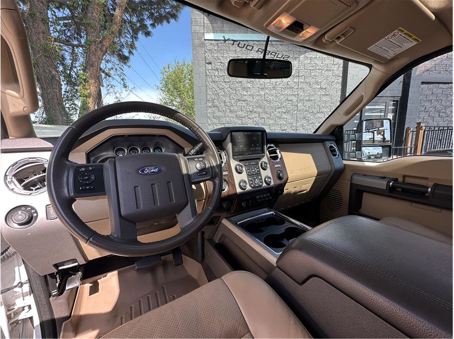 Used 2015 Ford F350 Lariat w/ Lariat Interior Package AWD/4WD image 13