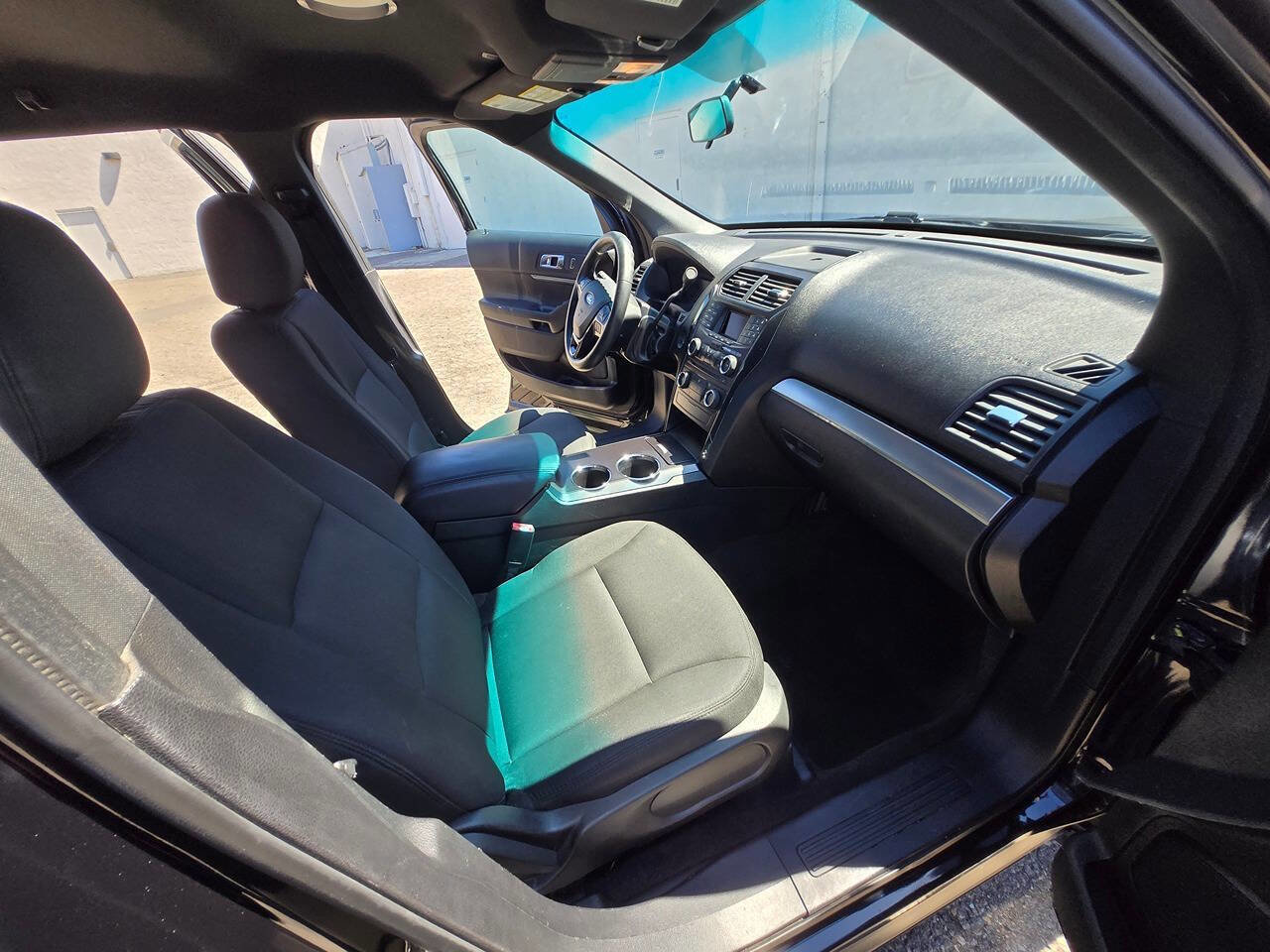 Used 2017 Ford Explorer 4WD Police Interceptor w/ Interior Upgrade Package image 35
