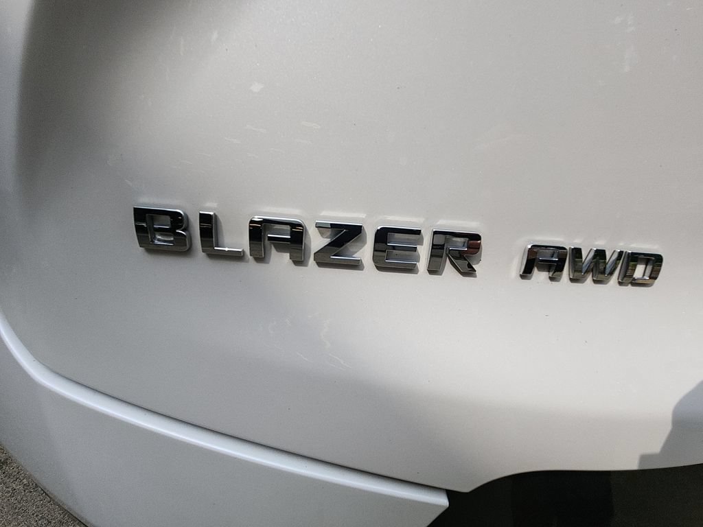 Certified 2025 Chevrolet Blazer Premier w/ Driver Confidence II Package AWD/4WD image 37