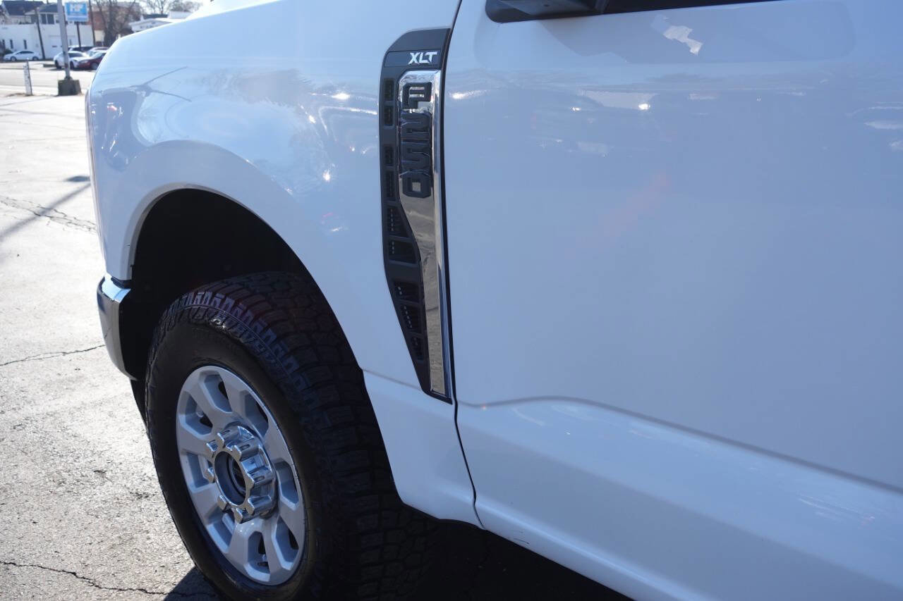 Used 2023 Ford F250 XLT image 12