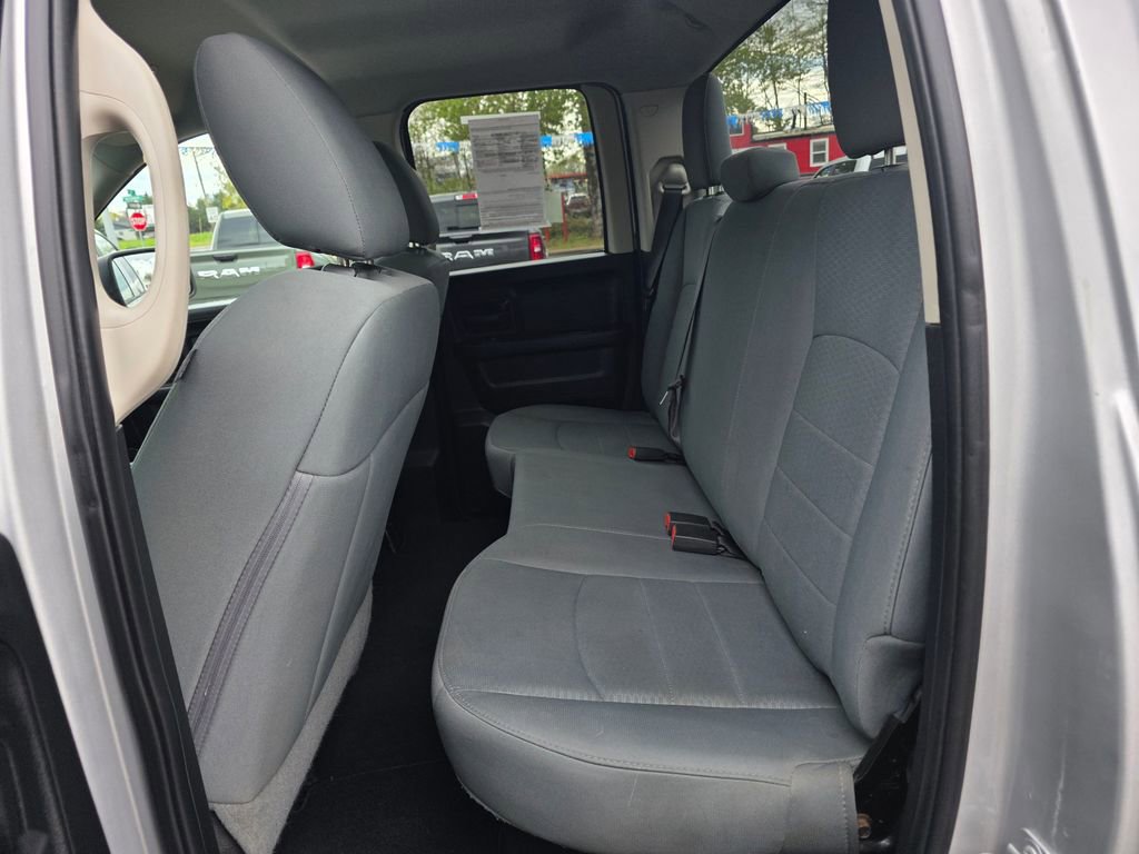 Used 2017 RAM 1500 ST w/ SXT Appearance Group AWD/4WD image 11