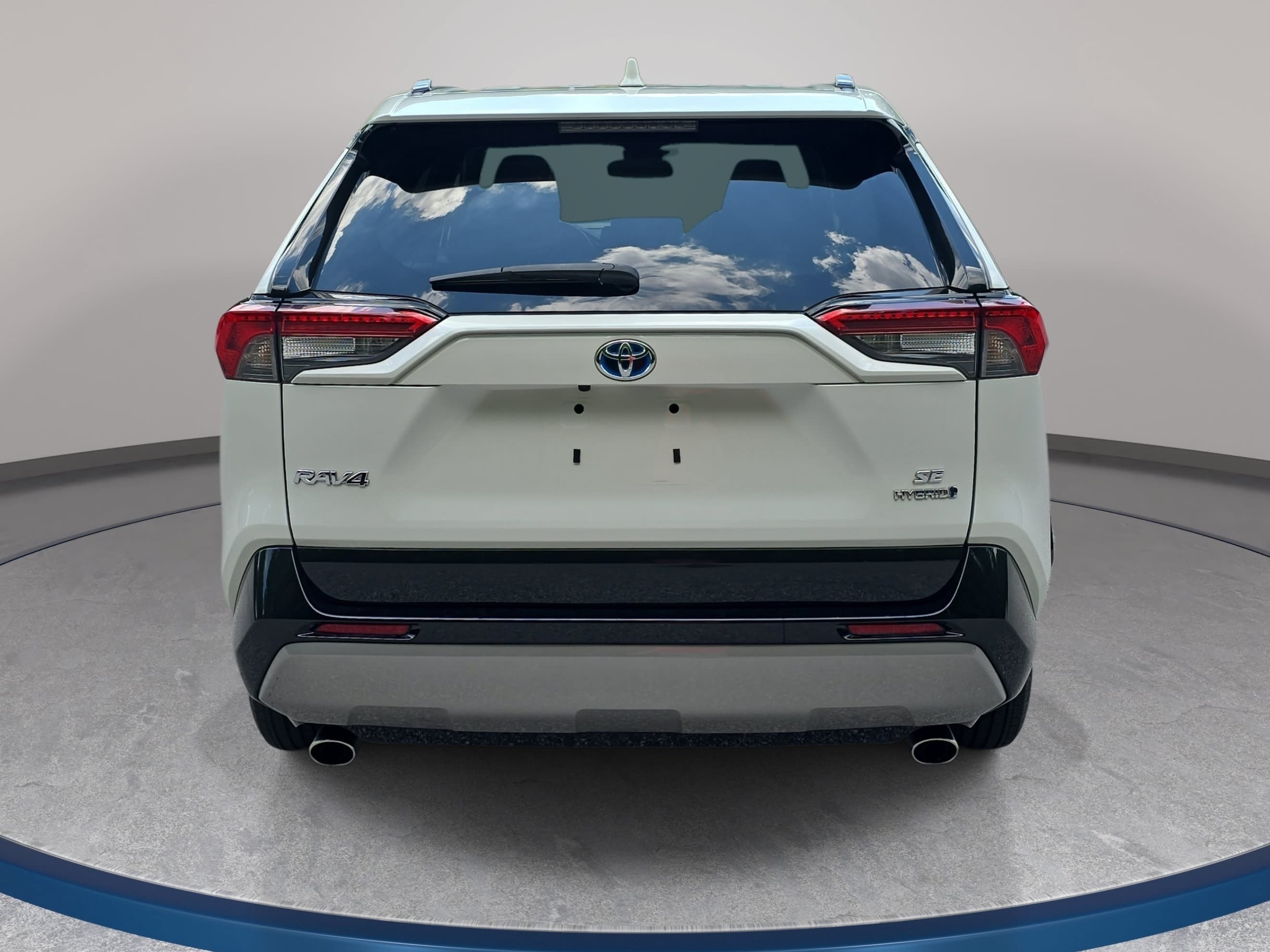 Used 2022 Toyota RAV4 SE w/ Convenience Package AWD/4WD image 6