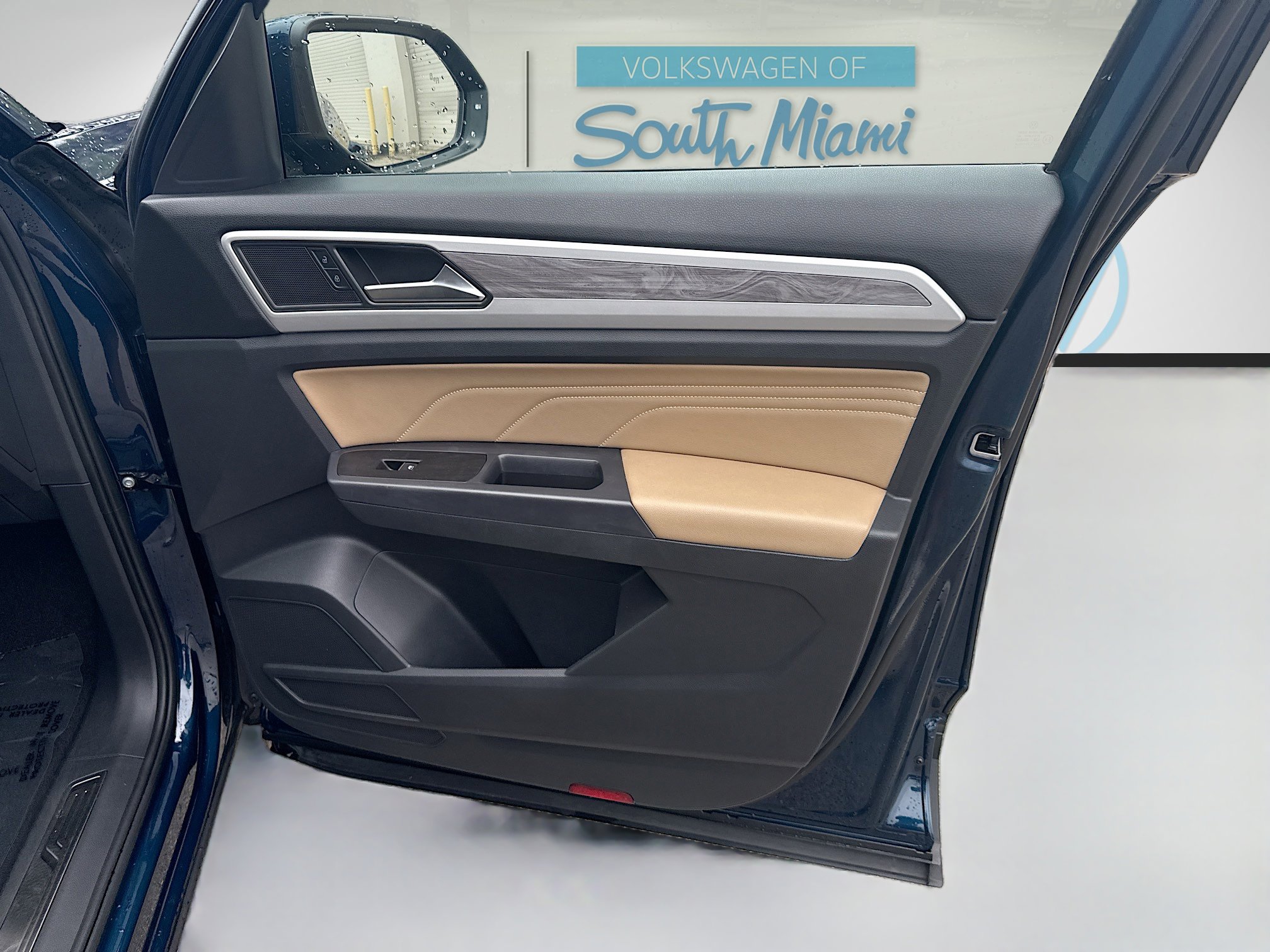 Used 2021 Volkswagen Atlas Cross Sport SE FWD image 33