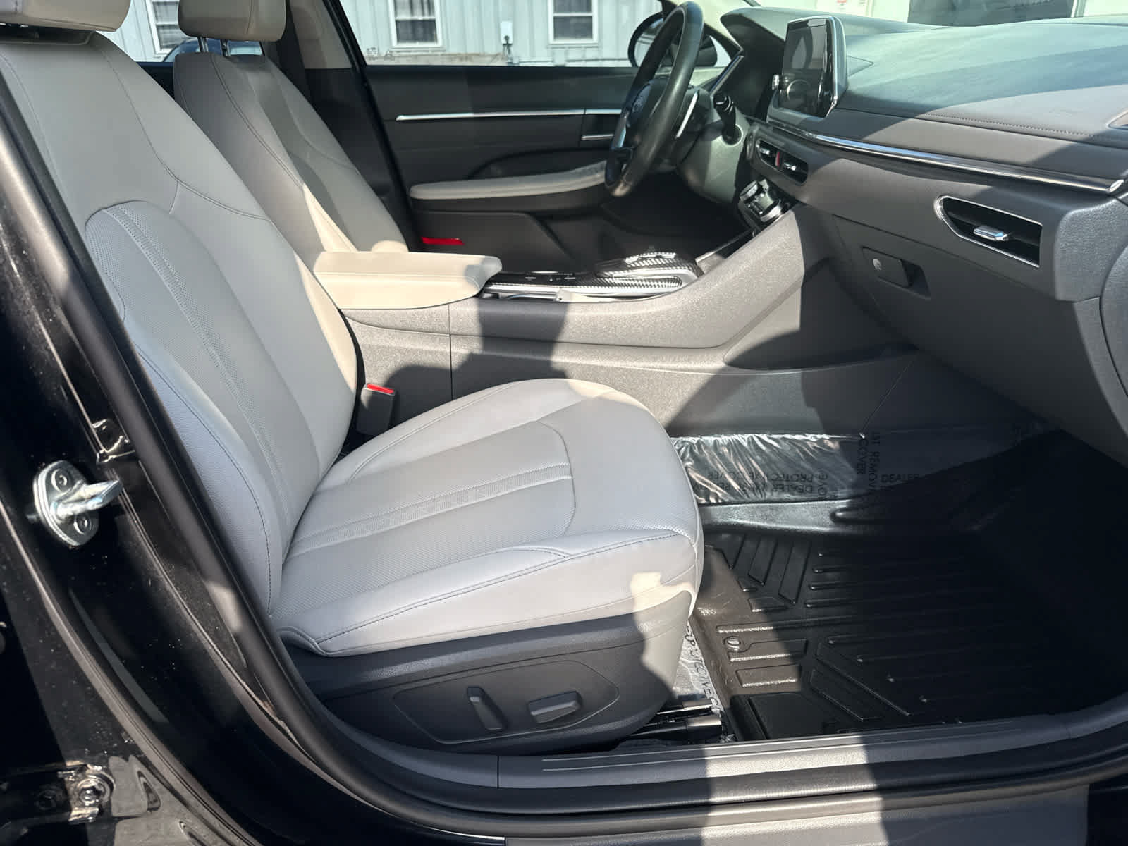 Used 2022 Hyundai Sonata Limited FWD image 12