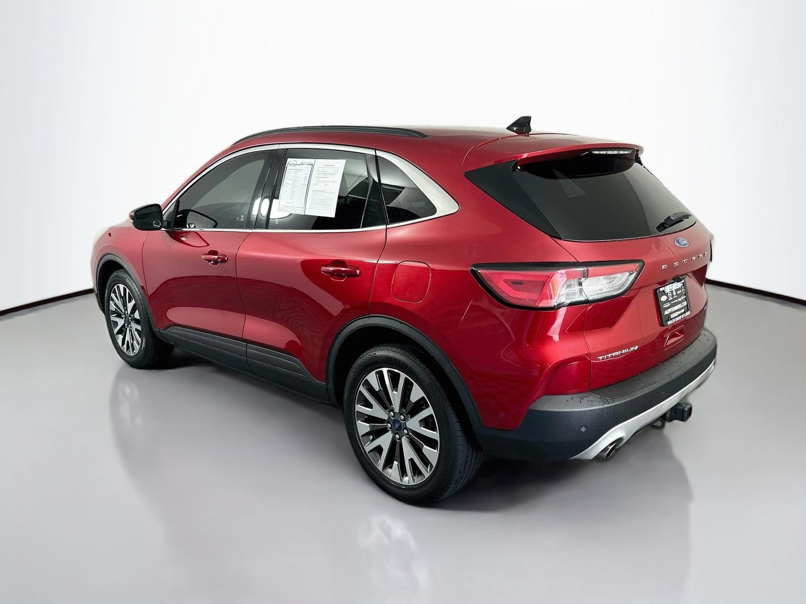 Used 2020 Ford Escape Titanium AWD/4WD image 5