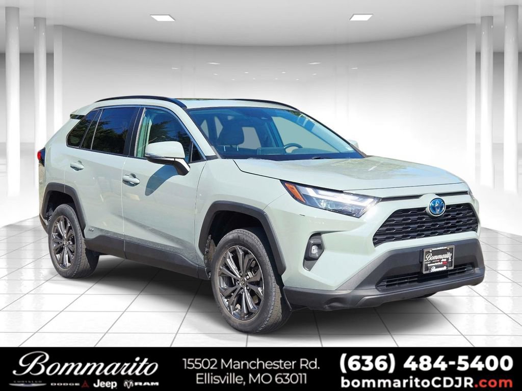 Used 2022 Toyota RAV4 XLE Premium AWD/4WD image 1