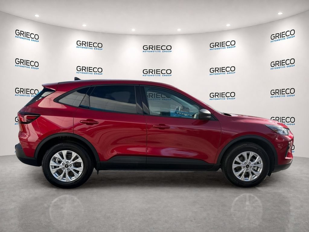 Used 2025 Ford Escape Active FWD image 8