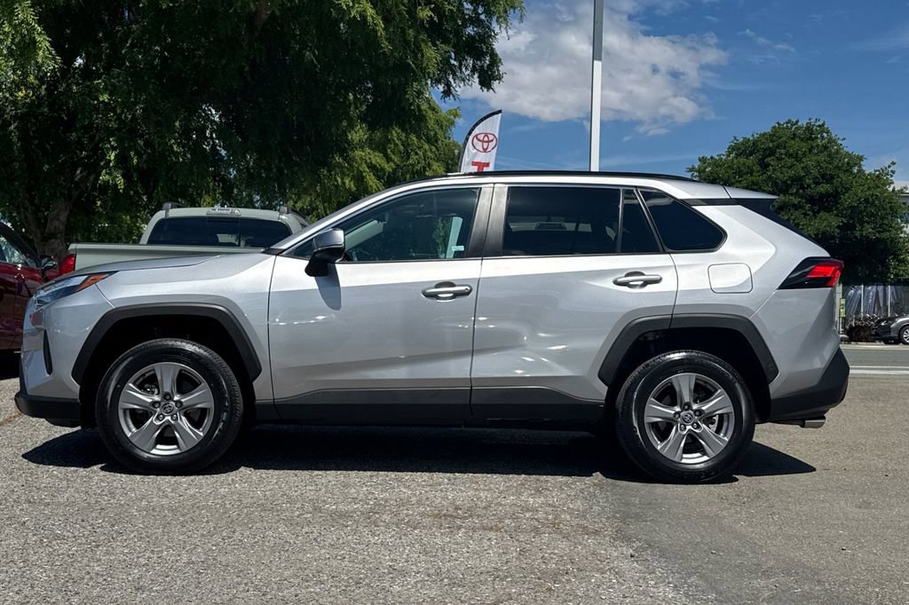 Certified 2022 Toyota RAV4 XLE w/ Convenience Package image 6