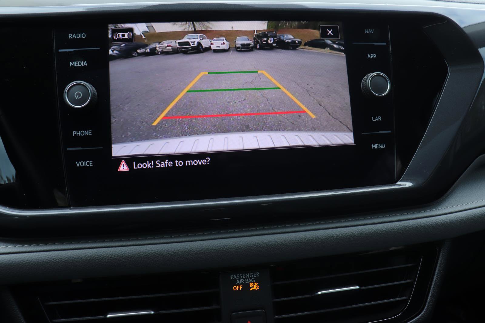 Used 2023 Volkswagen Taos SEL image 35