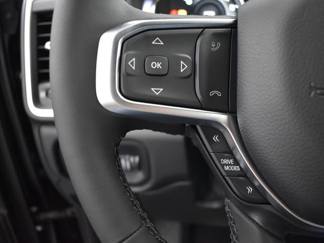 New 2026 RAM 1500 4x4 Crew Cab image 15