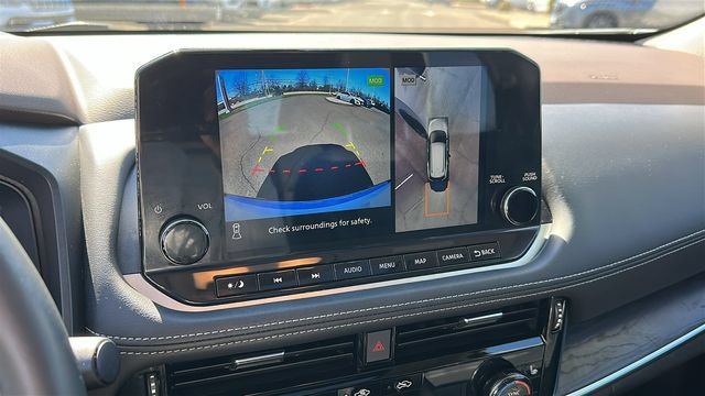 Certified 2023 Nissan Rogue Platinum w/ Platinum Premium Package AWD/4WD image 17