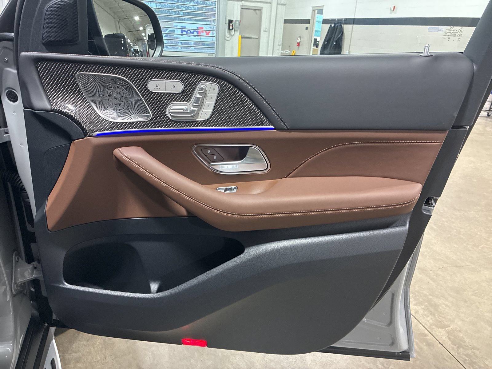 New 2026 Mercedes-Benz GLS 63 AMG 4MATIC image 19