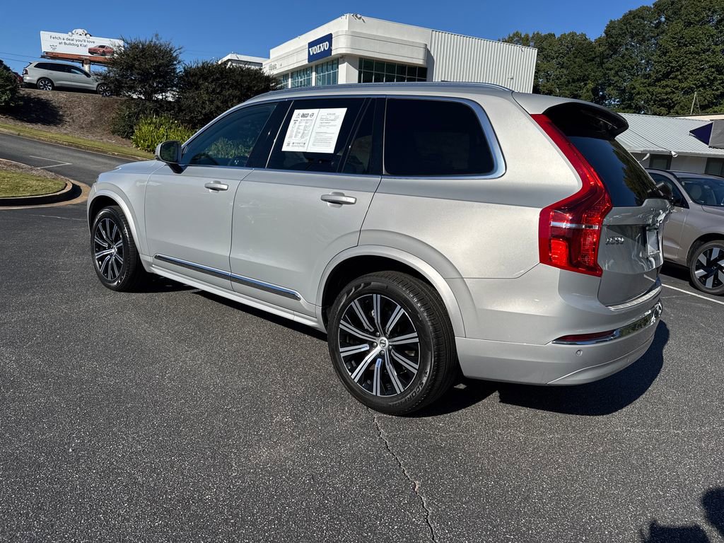 Used 2024 Volvo XC90 B5 Core w/ Protection Package Premier image 3