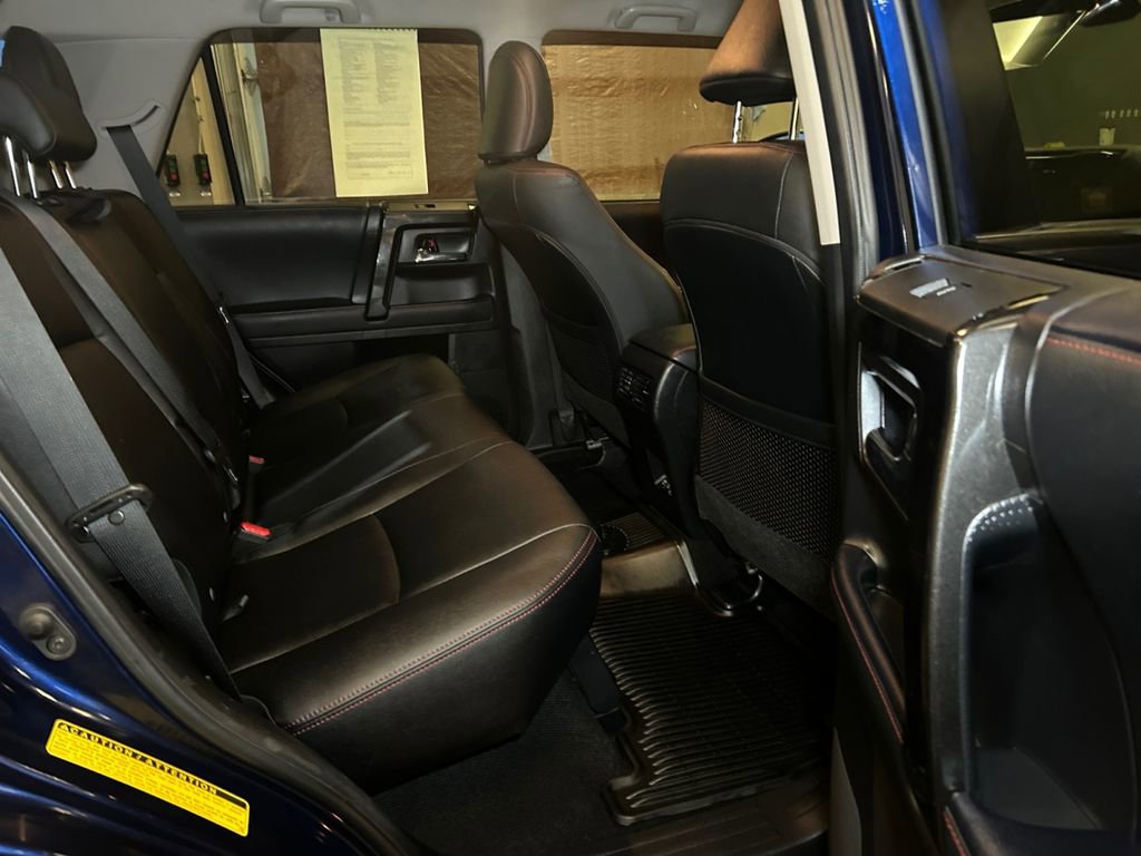 Used 2020 Toyota 4Runner Venture AWD/4WD image 17