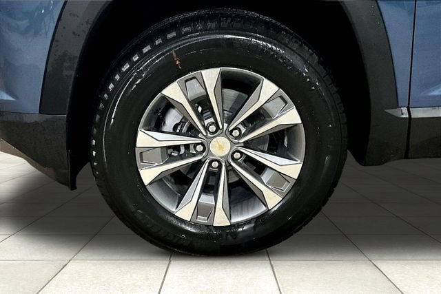 New 2026 Chevrolet Equinox LT w/ Convenience Package II AWD/4WD image 6