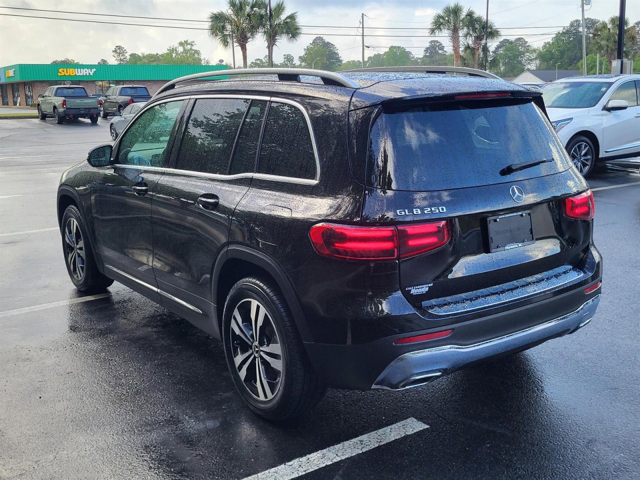 Used 2025 Mercedes-Benz GLB 250 image 6