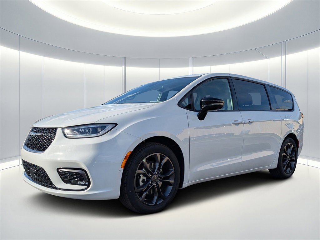New 2026 Chrysler Pacifica Select image 7
