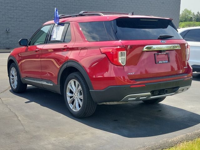 Certified 2023 Ford Explorer XLT w/ Equipment Group 202A AWD/4WD image 3