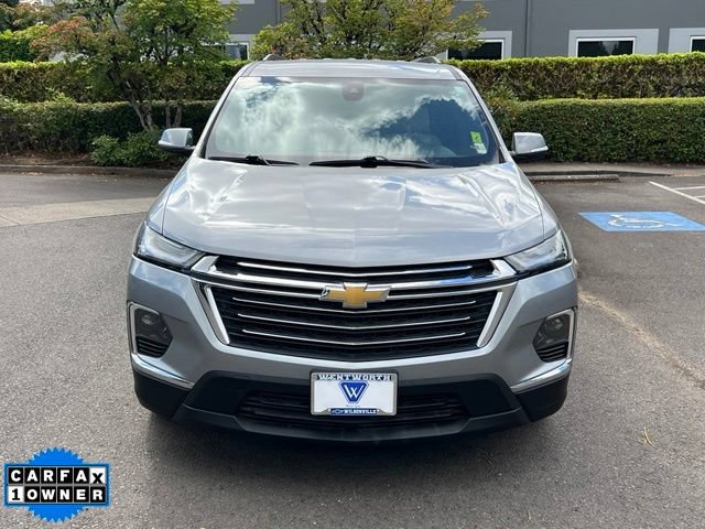 Used 2023 Chevrolet Traverse LT w/ LPO, Cargo Package AWD/4WD image 2