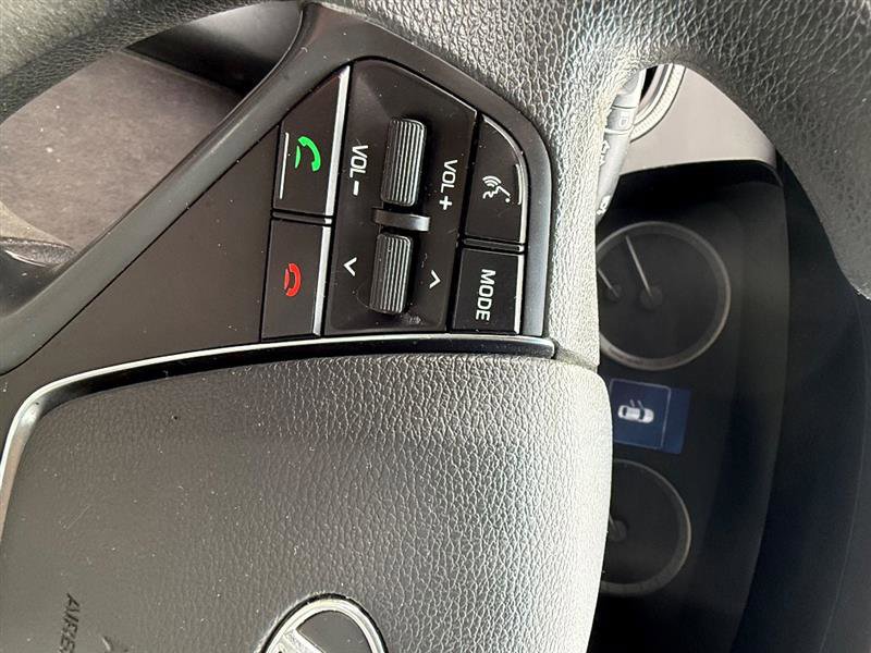 Used 2017 Hyundai Sonata SE image 25