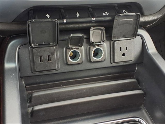 Used 2018 GMC Sierra 1500 SLT w/ SLT Premium Package image 10