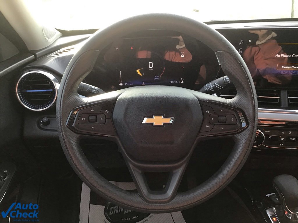 Used 2025 Chevrolet Trax LT image 26