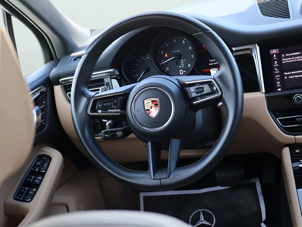 Certified 2023 Porsche Macan image 20