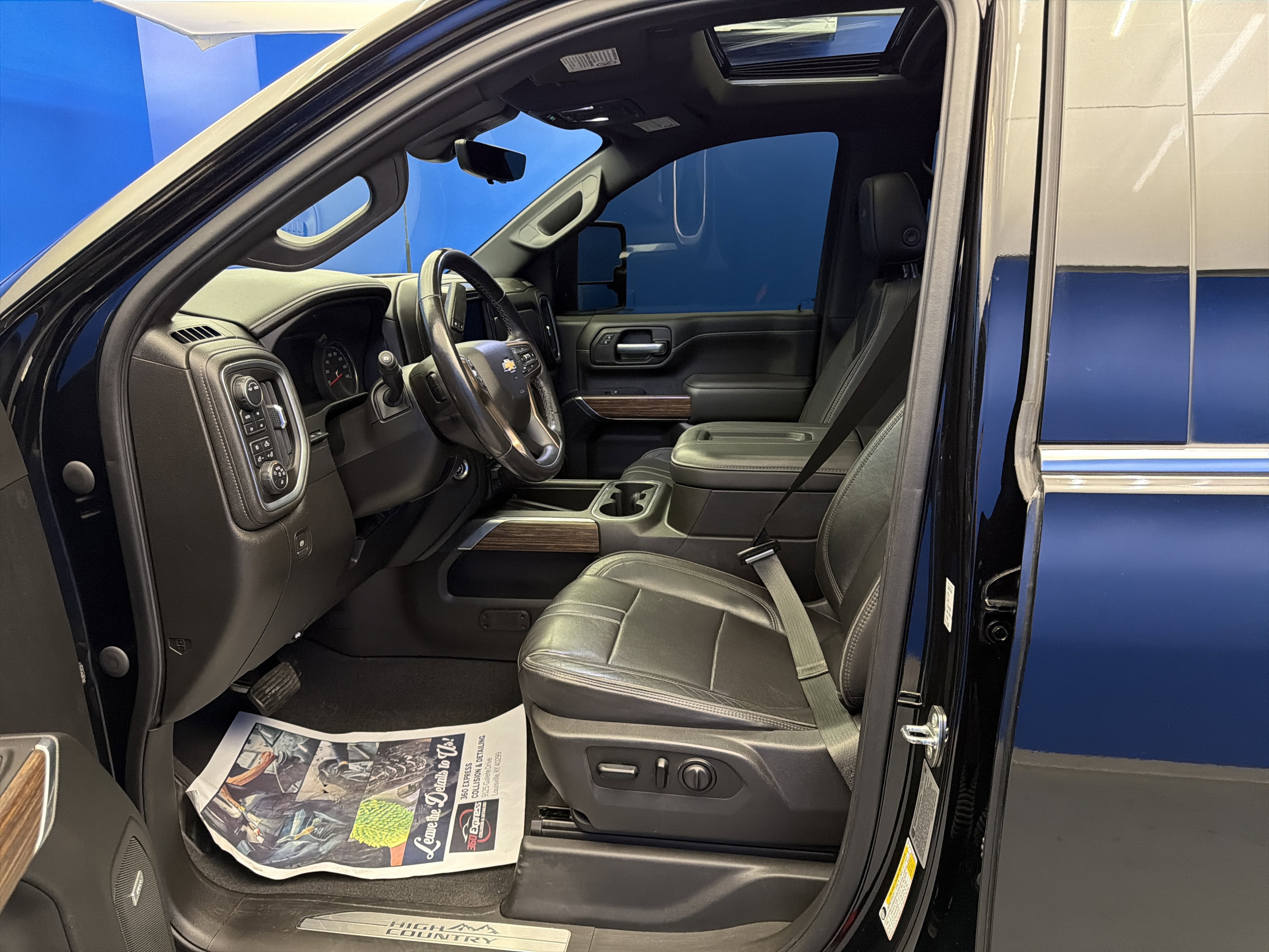 Used 2021 Chevrolet Silverado 2500 High Country w/ Technology Package AWD/4WD image 13
