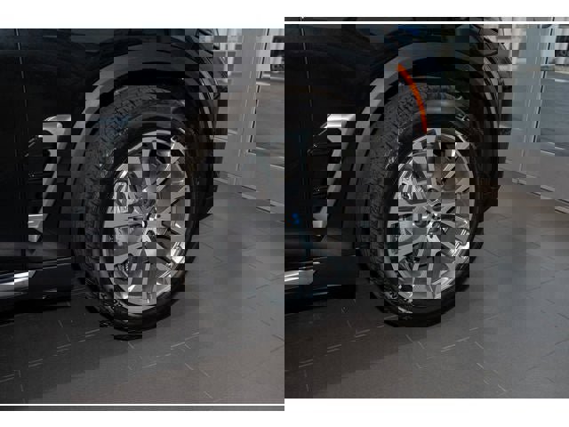 New 2026 BMW X5 xDrive50e w/ Premium Package image 47