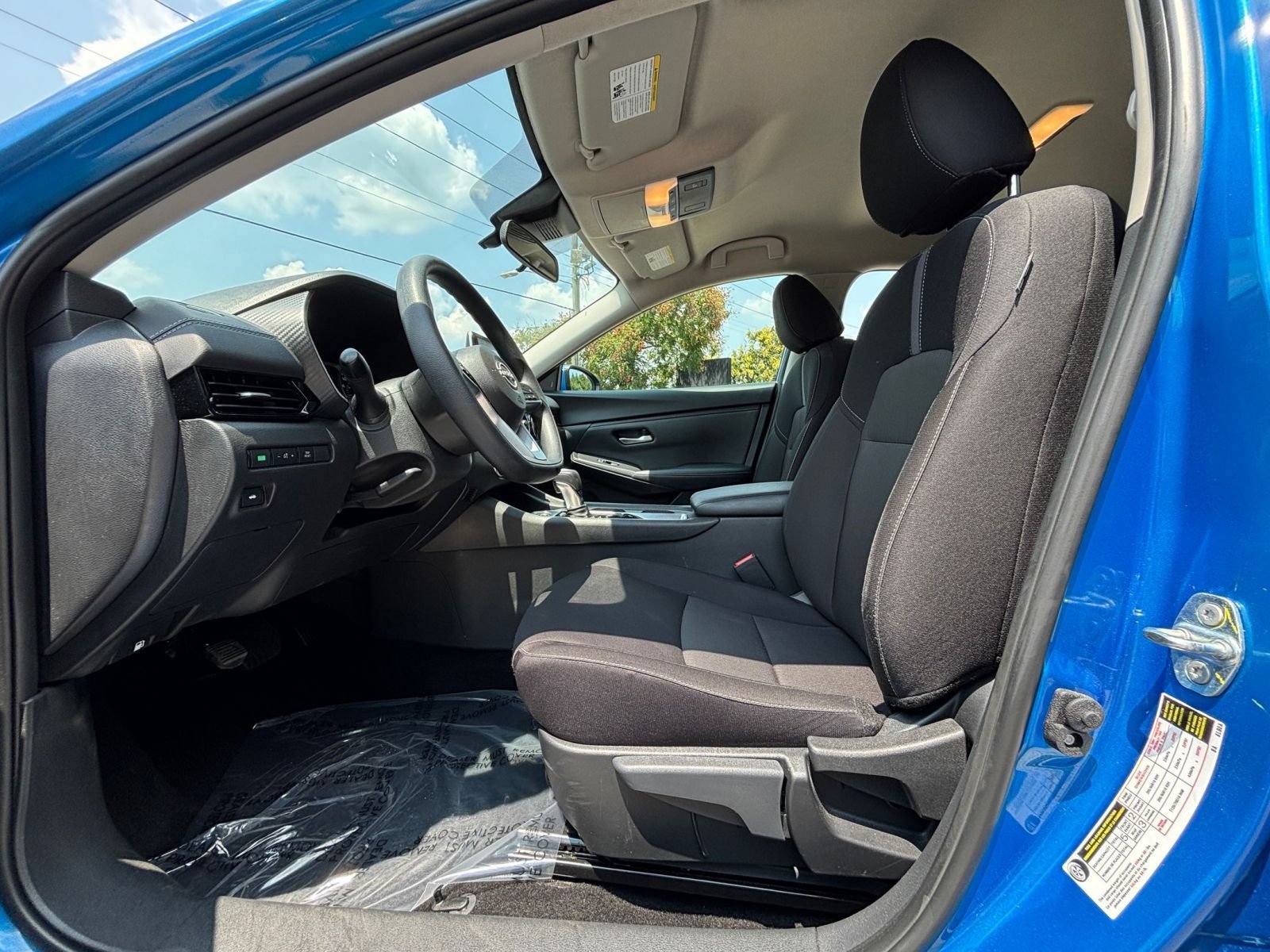 Used 2025 Nissan Sentra SV FWD image 22