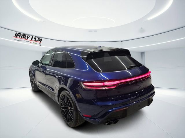 Used 2022 Porsche Macan GTS w/ Sport Chrono Package image 5