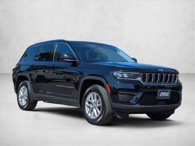 Used 2023 Jeep Grand Cherokee Laredo AWD/4WD video 3