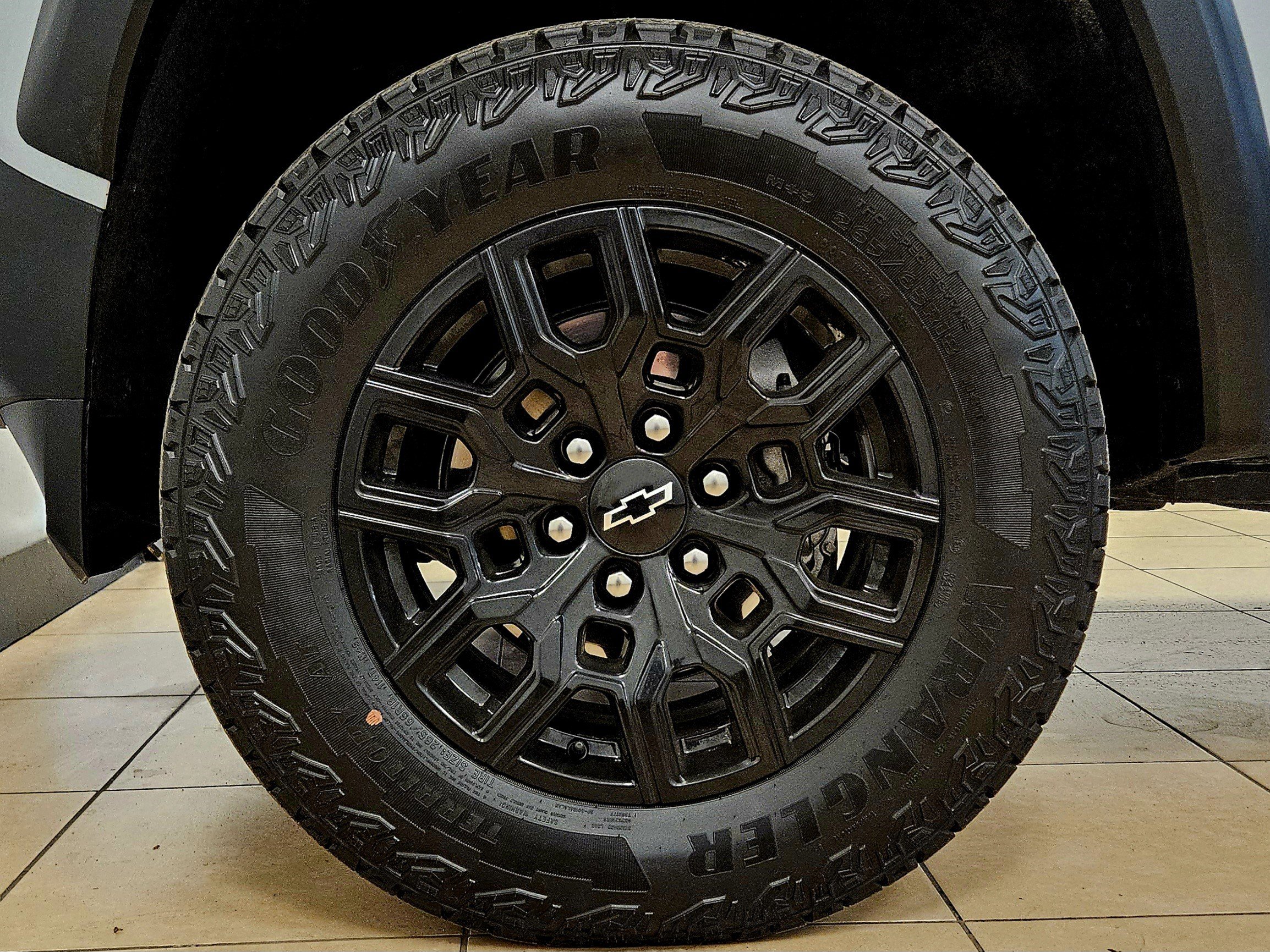 Used 2024 Chevrolet Colorado Trail Boss w/ Advanced Trailering Package AWD/4WD image 28