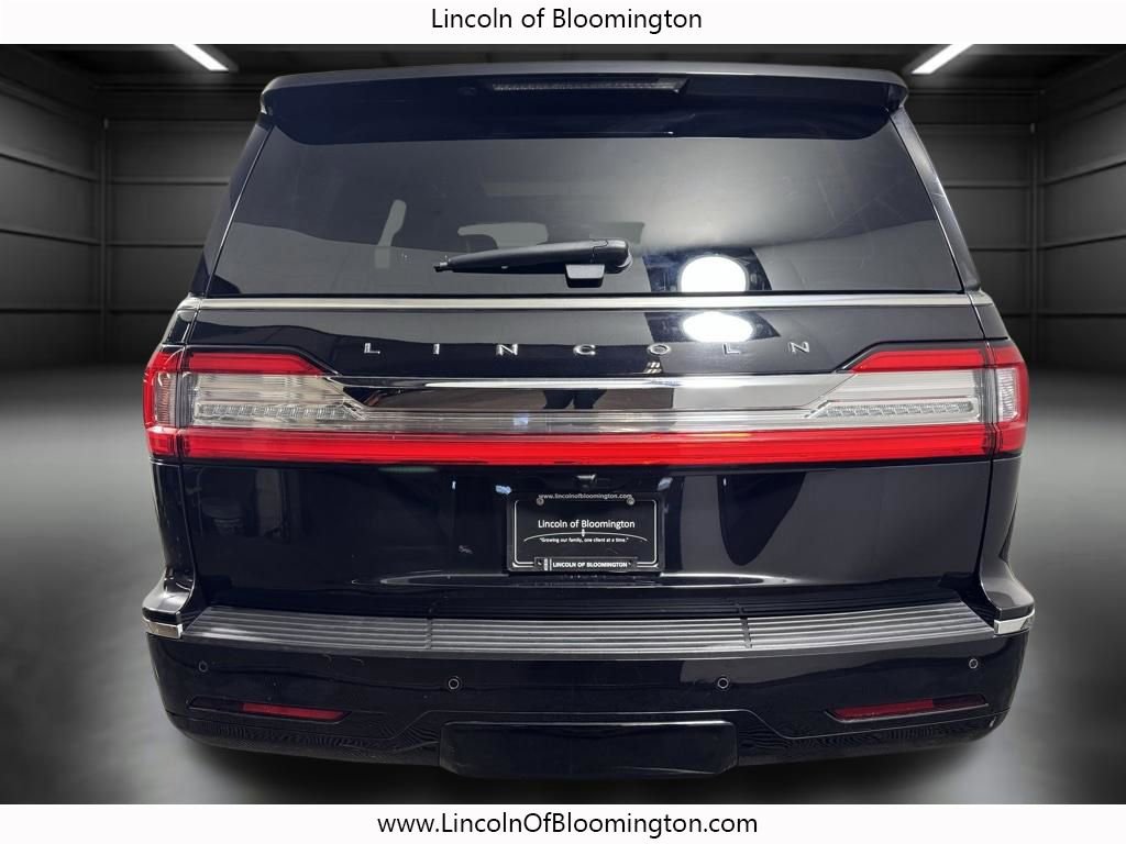 Used 2019 Lincoln Navigator Select AWD/4WD image 6