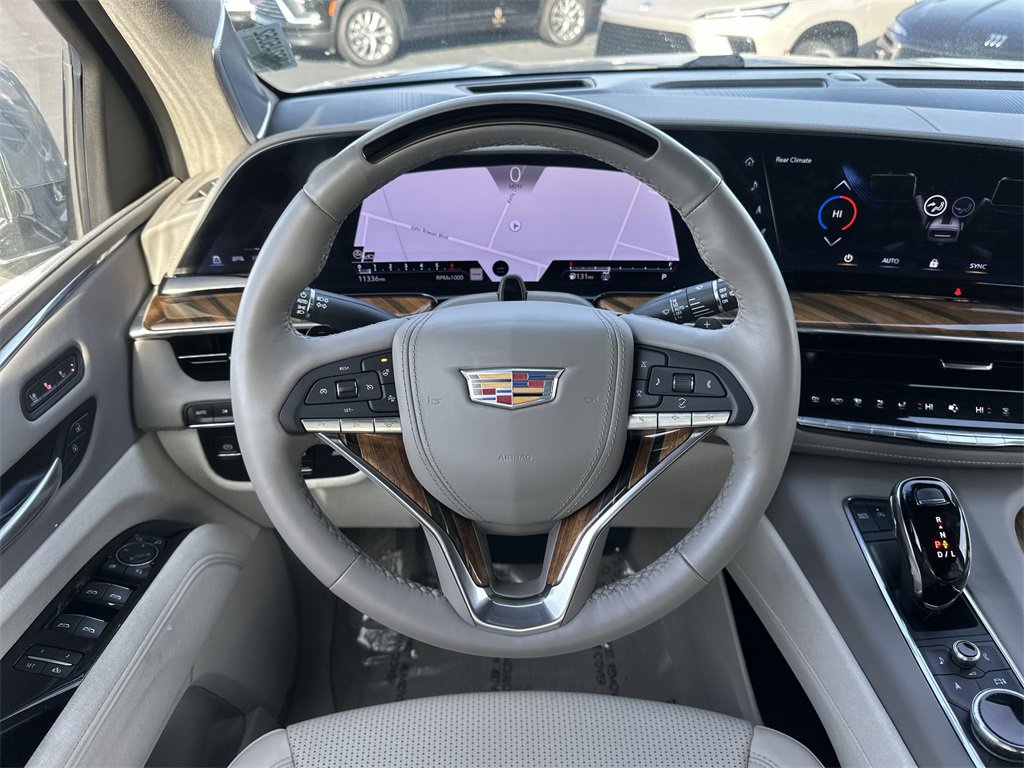Used 2024 Cadillac Escalade Premium Luxury Platinum w/ Heavy-Duty Trailer Package image 14