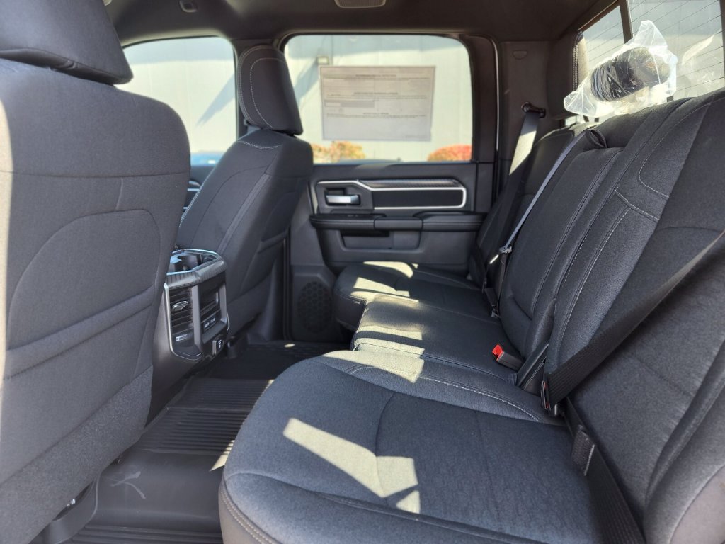 New 2026 RAM 2500 Big Horn AWD/4WD image 16