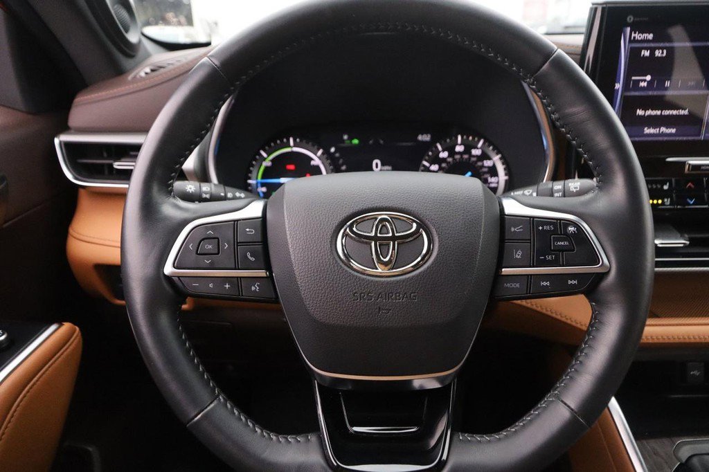 Used 2021 Toyota Highlander Platinum AWD/4WD image 13